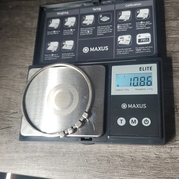 Sterling- Silver  Bangle Bracelet 10.86 G Sterling Silver B3436 - Picture 2 of 3